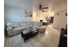 5713 NW 70th Ter, Tamarac, FL 33321 - MLS#F10482672