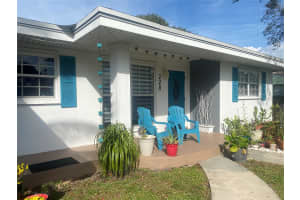 228 SW 3rd Ter, Dania Beach, FL 33004 Sold 07/18/25