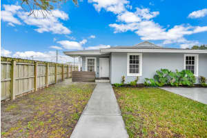 242 NW 80th St, Miami, FL 33150 Sold 02/24/25