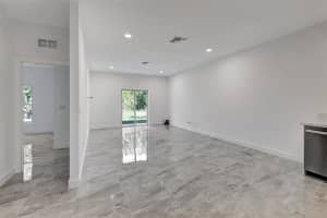436 13TH PLACE SW, Vero Beach, FL 32962 Sold 03/21/25