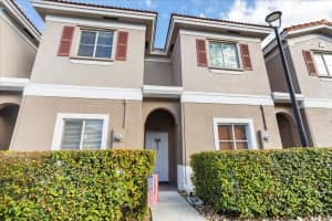 4411 Woodland Cir, Tamarac, FL 33319 Sold 03/07/25