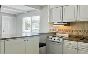 2124 NE 5th Ave 208, Wilton Manors, FL 33305 - MLS#F10482909