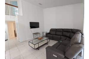 914 Coral Club Dr 914, Coral Springs, FL 33071 Sold 03/19/25