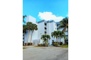 1402 NW 80th Ave 208, Margate, FL 33063 Sold 04/04/25