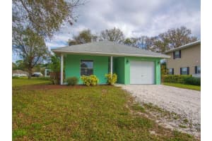 2500 89th Ave, Vero Beach, FL 32966 Sold 08/08/25