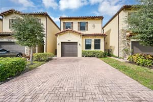 5507 NW 50th Ter, Tamarac, FL 33319 Sold 03/03/25