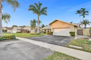 9339 NW 47th St, Sunrise, FL 33351 Sold 04/01/25