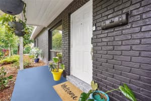 300 NW 28th St, Wilton Manors, FL 33311 Sold 04/25/25