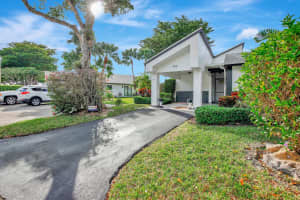 342 Fairway Cir 20, Weston, FL 33326 Sold 05/27/25