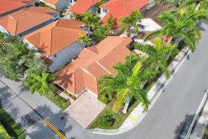 1101 Scarlet Oak St, Hollywood, FL 33019 Sold 03/21/25