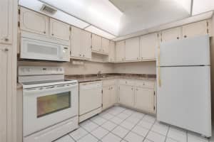 2900 N Palm Aire Dr 303, Pompano Beach, FL 33069 Sold 08/22/25