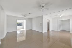 810 SE 1st Ave, Pompano Beach, FL 33060 Sold 06/10/25