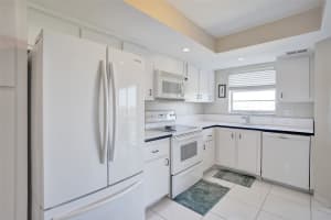 3810 Via Poinciana 606, Lake Worth, FL 33467 Sold 05/09/25