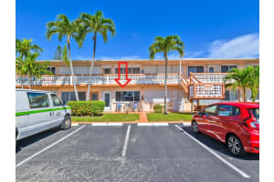 725 SW 11th Ave 4-F, Hallandale Beach, FL 33009 Sold 04/01/25