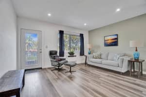 301 E Mcnab Rd 215, Pompano Beach, FL 33060 Sold 06/25/25