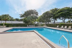 296 Fairway Cir 104, Weston, FL 33326 Sold 05/01/25