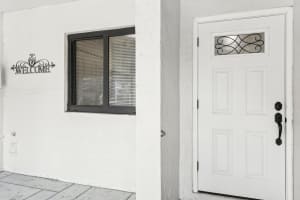 296 Fairway Cir 104, Weston, FL 33326 Sold 05/01/25