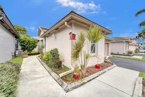 6967 NW 69th Ct, Tamarac, FL 33321 Sold 04/02/25