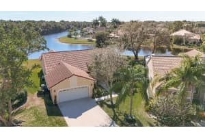 744 Verona Lake Dr, Weston, FL 33326 Sold 03/11/25