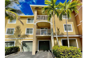 6426 Emerald Dunes Drive 203, West Palm Beach, FL 33411 Sold 02/28/25