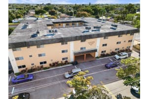 7910 Taft St 304, Pembroke Pines, FL 33024 Sold 06/17/25