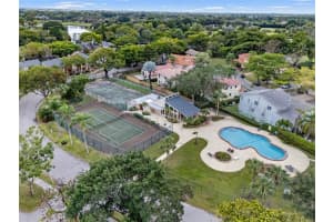 225 Wimbledon Lake Dr 225, Plantation, FL 33324 - MLS#F10483875