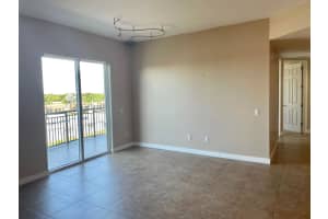 2617 NE 14th Ave 406, Wilton Manors, FL 33334 Sold 11/21/25