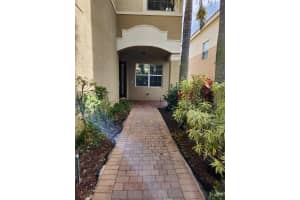 8158 Brigamar Isles Ave, Boynton Beach, FL 33473 Sold 04/17/25