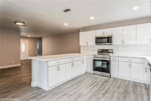 933 W 10th St, Riviera Beach, FL 33404 Sold 03/27/25