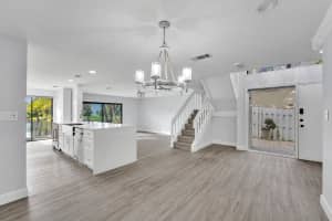 9881 Fairway Cove Ln, Plantation, FL 33324 Sold 04/16/25