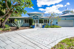 2432 NE 22nd Ave, Lighthouse Point, FL 33064 - MLS#F10484005