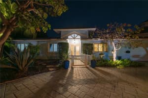 2432 NE 22nd Ave, Lighthouse Point, FL 33064 - MLS#F10484005