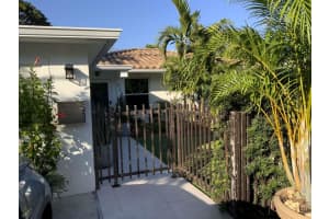 4473 SW 11th St, Miami, FL 33134 Sold 04/01/25