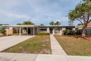 1338 Crest Dr, Lake Worth Beach, FL 33461 Sold 12/04/25