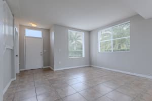 4298 NE 16 ST, Homestead, FL 33033 Sold 04/24/25