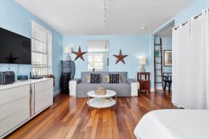 420 15th St 301, Miami Beach, FL 33139 Sold 06/24/25