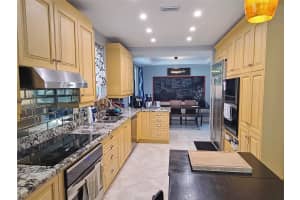 2106 NE 38th Rd, Homestead, FL 33033 Sold 08/15/25