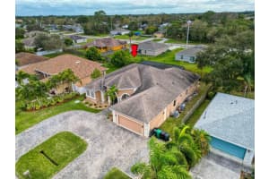 1438 SW Apache Ave, Port Saint Lucie, FL 34953 - MLS#F10484171