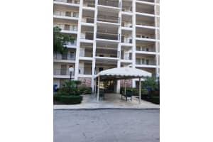 3150 N Palm Aire Dr 807, Pompano Beach, FL 33069 Sold 07/08/25