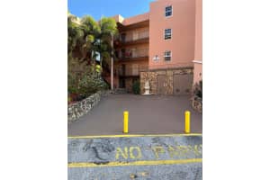 2861 Somerset Dr 101, Lauderdale Lakes, FL 33311 Sold 08/15/25