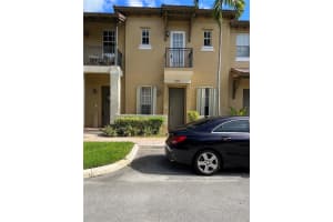 14629 Sw 5th St, Pembroke Pines