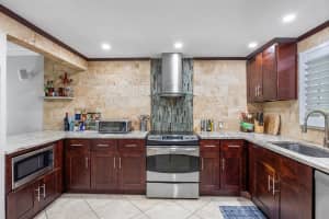 771 Jeffery St 3-301, Boca Raton, FL 33487 Sold 04/29/25