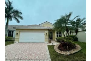 916 Savannah Falls Dr, Weston
