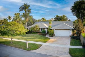 11930 SW 56th St, Cooper City, FL 33330 Sold 05/09/25