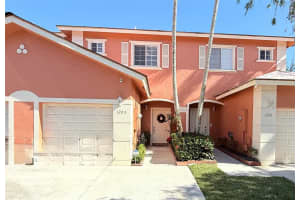 1203 NW 100th Ave, Pembroke Pines, FL 33024 Sold 04/14/25