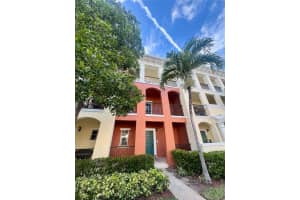623 SW 2nd Ave 623, Pompano Beach, FL 33060 Sold 04/22/25