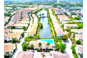 623 SW 2nd Ave 623, Pompano Beach, FL 33060 Sold 04/22/25