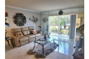 8260 SW 24th St 6214, North Lauderdale, FL 33068 - MLS#F10484650