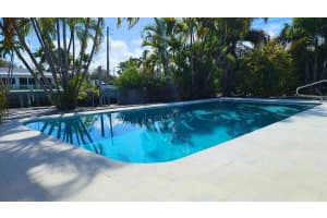 900 SE 10th St, Pompano Beach, FL 33060 Sold 06/20/25