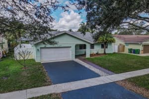 11833 SW 54th St, Cooper City, FL 33330 Sold 04/14/25